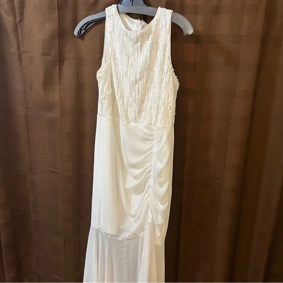 Frank Lyman Beaded Ruched Dress - Picture 4 of 9